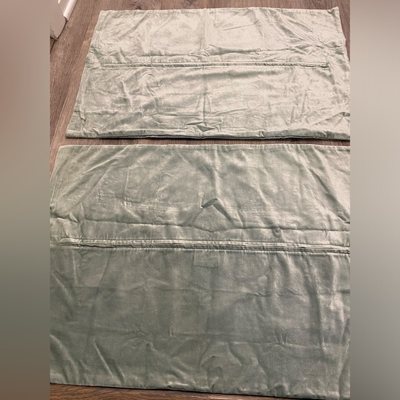 SOLD- Frontgate Standard Pillow Shams 20x26 Green Velvet Embroidered Floral - Picture 9 of 14